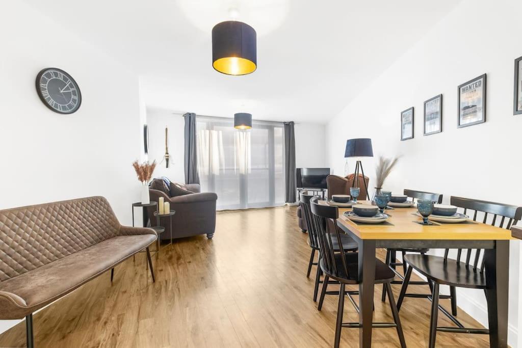 Apartment Magical - 2bed Apartment- Centre-free Parking *